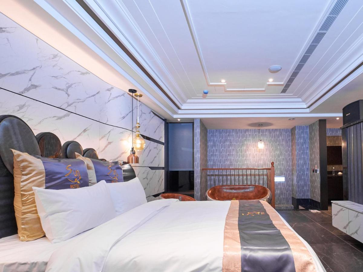 Sun Motel Kaohsiung Exterior foto